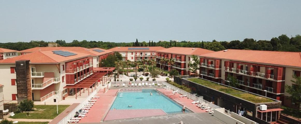 3309-t3 Dans Avec Piscine *